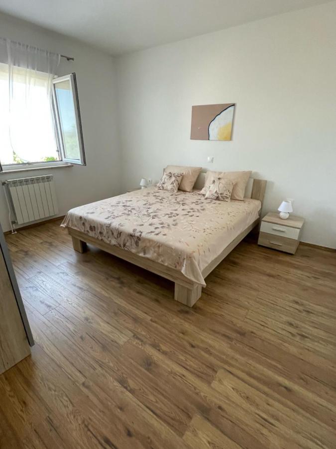 Apartman Varea Ližnjan Zewnętrze zdjęcie