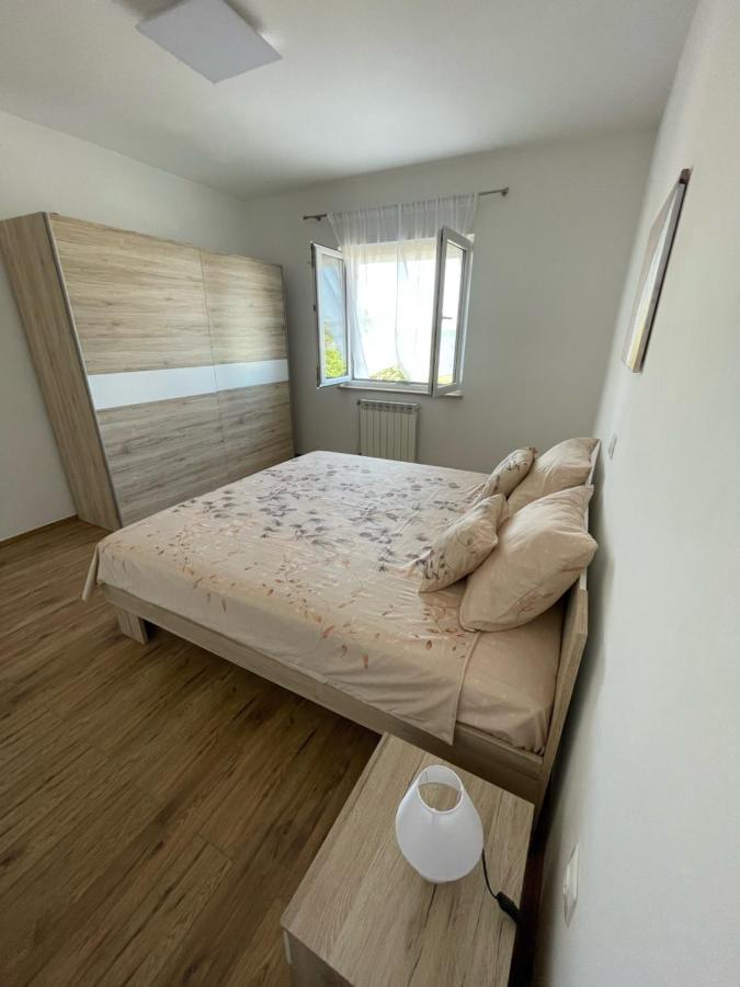 Apartman Varea Ližnjan Zewnętrze zdjęcie