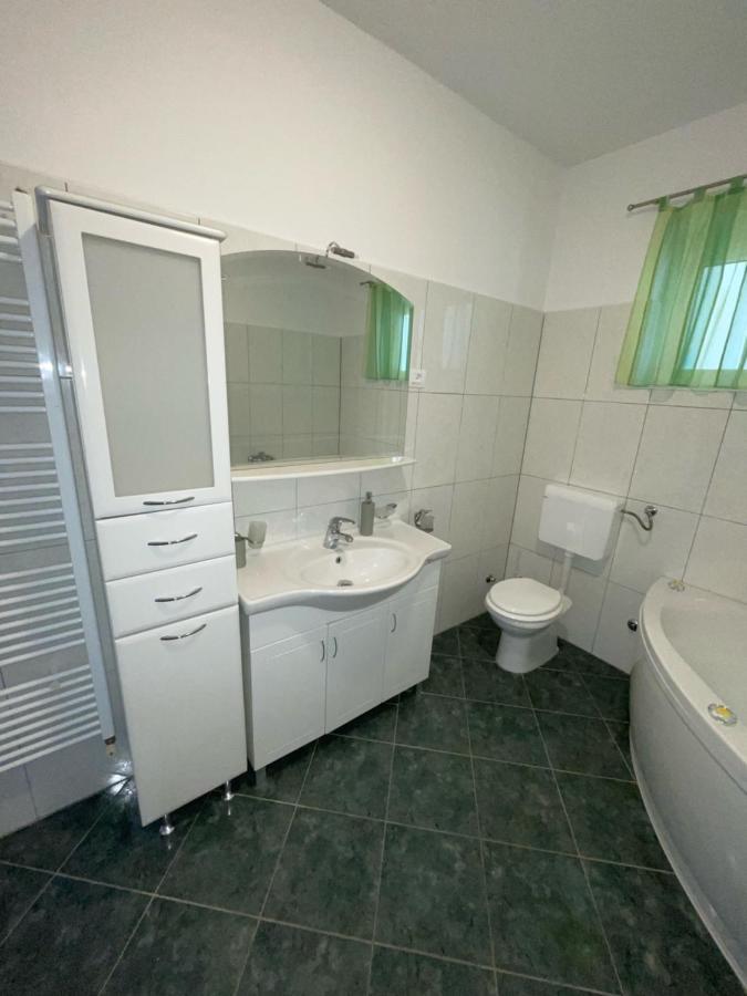 Apartman Varea Ližnjan Zewnętrze zdjęcie